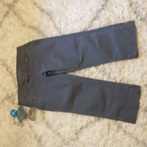 Aeropostale women's size 34 low waist/upper hips(low rise) blue Capri pants